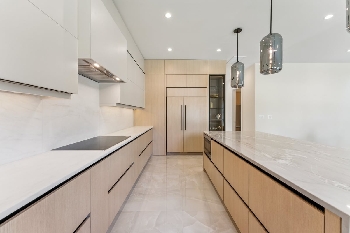 Modern kitchen remodel featuring marble island and custom cabinetry by DesignLab, Great Falls, Virginia