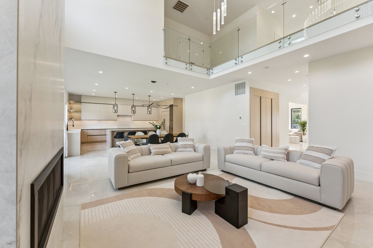 Spacious, modern living room remodel by DesignLab in Bethesda, MD